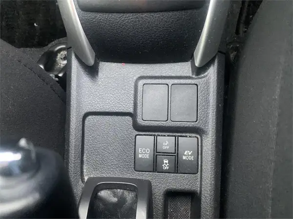 2013 Toyota Corolla Hybrid G .. Fielder Carousel 2