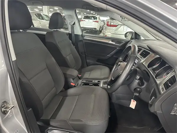 2014 Volkswagen Golf TSI Comfortline BMT Carousel 9