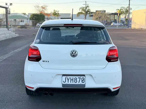2011 Volkswagen Polo GTI Carousel 5