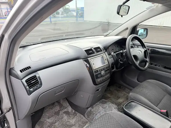 2002 Toyota Ipsum 240i 7Seater, 1Owner, Dark Interior, Low kms Carousel 8