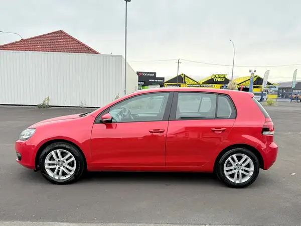 2012 Volkswagen Golf 1.4L TSi Comfortline, Low kms, Tidy Car Carousel 7