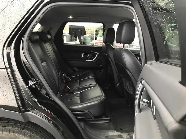 2018 Land Rover Discovery HSE 4WD 7SEATER Carousel 3