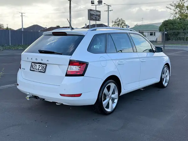 2022 Skoda Fabia Ambition 81KW 1.0P TSi ~Fuel Saver~ Carousel 7