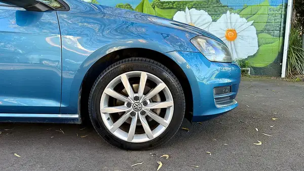 2013 Volkswagen Golf HIGHLINE....ADAPTIVE CRUISE CONTROL Carousel 9