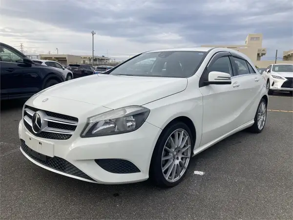 2014 Mercedes Benz A 180 Very Low Kms ... like new Carousel 3