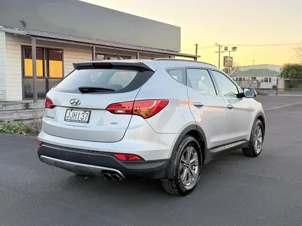 2015 Hyundai Santa Fe DM 2.4L Petrol with Cruise, Bluetooth, Rev Cam Carousel 4