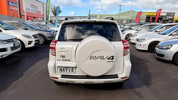 2011 Toyota Rav4 2.4 4WD LTD WAGON 4A Carousel 6