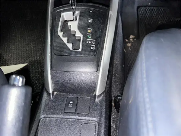2012 Toyota Corolla 1.5G.. Fielder Carousel 1