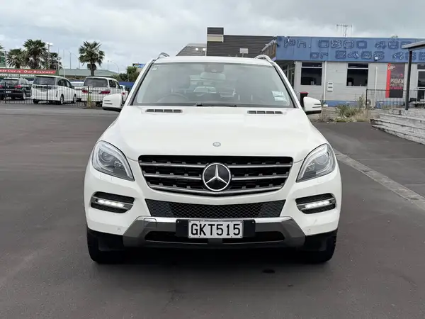 2012 Mercedes-benz Ml 350 3.0L V6 Bluetec ~ NZ New Carousel 1