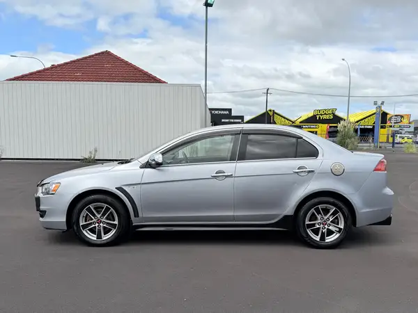 2008 Mitsubishi Galant Fortis **Bluetooth*Rev Camera** Carousel 7