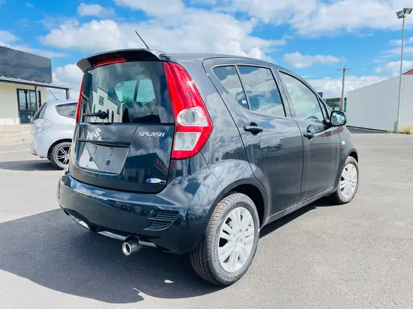 2013 Suzuki Splash LOW KMS Carousel 4