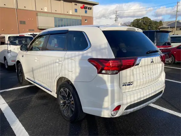 2017 Mitsubishi Outlander G Safty Package Carousel 8