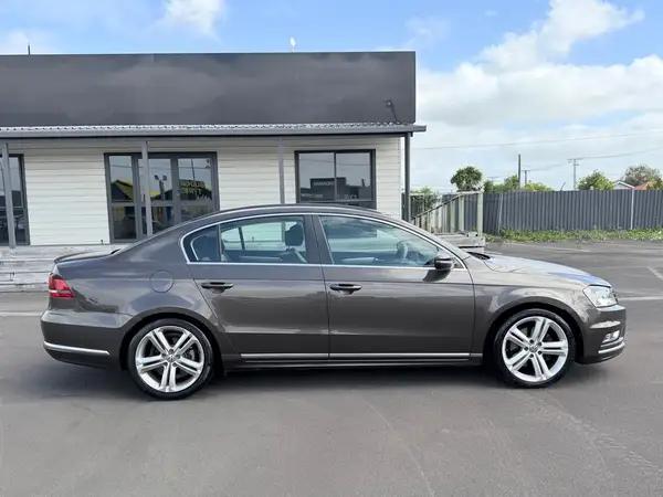 2015 Volkswagen Passat TSI 118KW RLine 1.8P Carousel 3