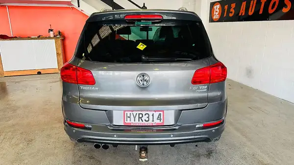 2015 Volkswagen Tiguan R Line .. NZ New ..Tow bar .. Carousel 5