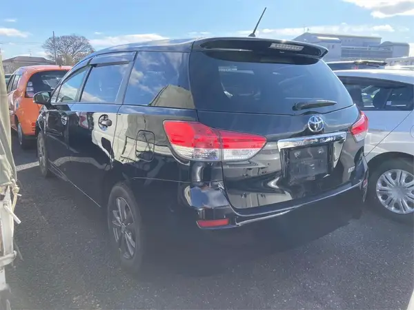 2010 Toyota Wish 1.8X HID Selection Carousel 8