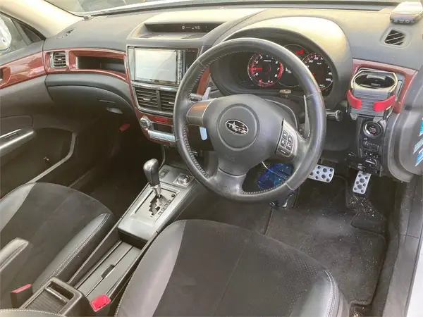 2013 Subaru Exiga 2.5i Eyesight 4WD Alcantara Selection Carousel 5