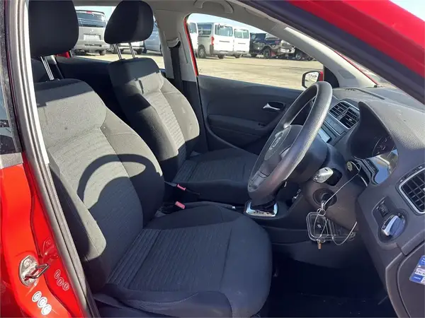 2011 Volkswagen Polo TSI Comfort Line Carousel 9