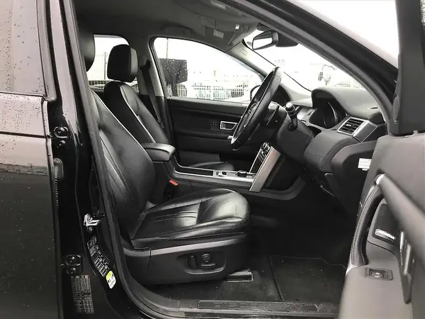 2018 Land Rover Discovery HSE 4WD 7SEATER Carousel 2