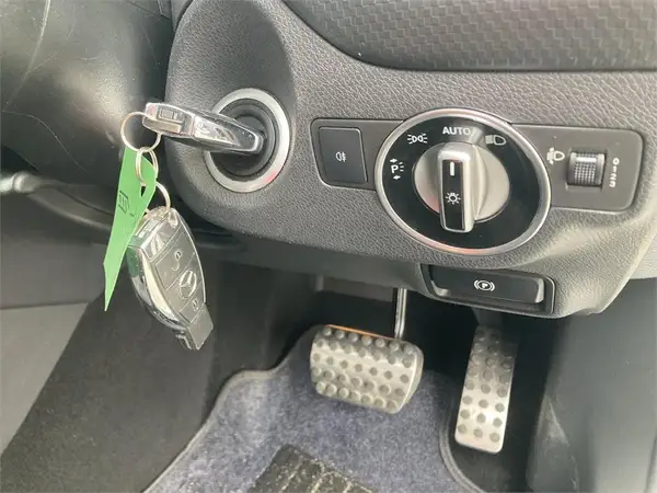 2014 Mercedes Benz A 180 Very Low Kms ... like new Carousel 7
