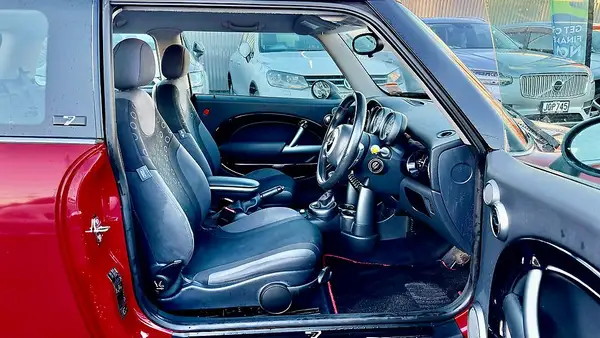 2006 Bmw Mini COOPER Carousel 3