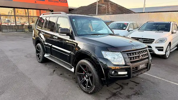 2017 Mitsubishi Pajero PAJERO SUBMODEL EXCEED 3.2D