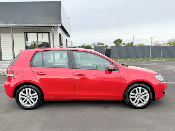 2012 Volkswagen Golf 1.4L TSi Comfortline, Low kms, Tidy Car Carousel 3