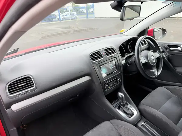 2012 Volkswagen Golf 1.4L TSi Comfortline, Low kms, Tidy Car Carousel 1