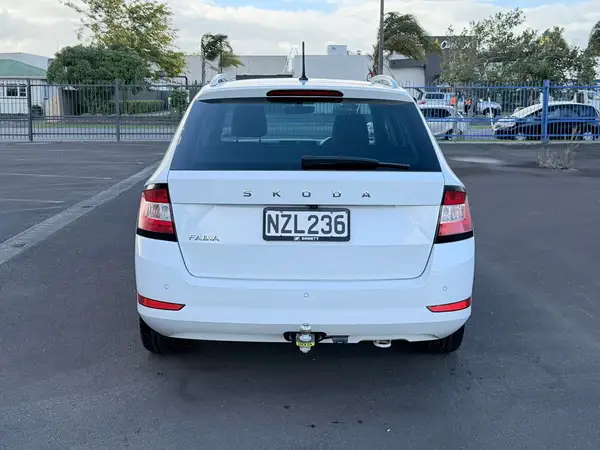 2022 Skoda Fabia Ambition 81KW 1.0P TSi ~Fuel Saver~ Carousel 6