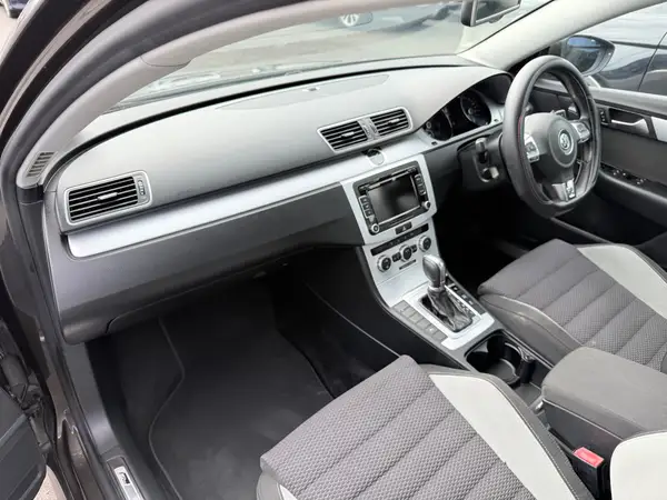 2015 Volkswagen Passat TSI 118KW RLine 1.8P Carousel 1