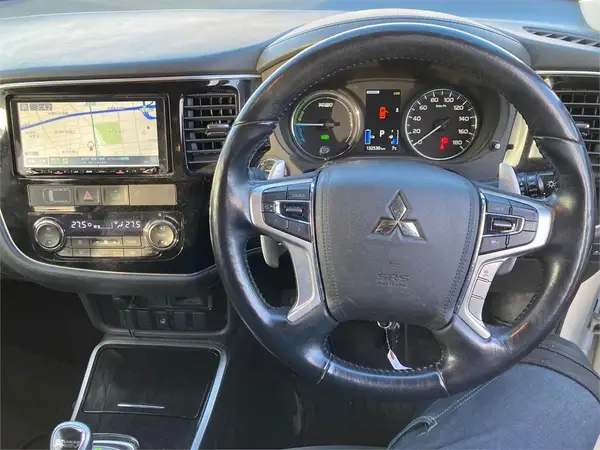2017 Mitsubishi Outlander G Safty Package Carousel 1