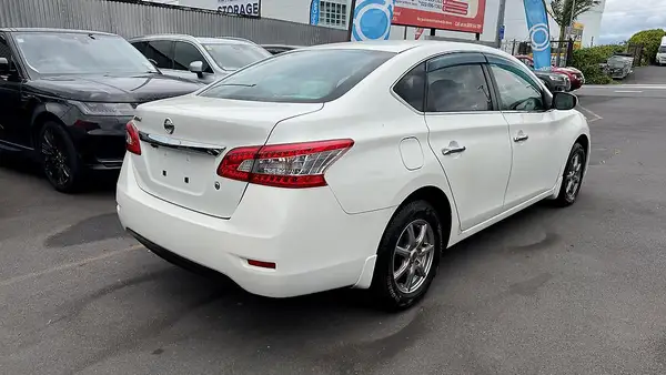 2013 Nissan Sylphy PUSH START Carousel 4