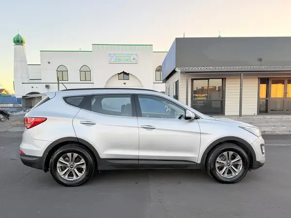 2015 Hyundai Santa Fe DM 2.4L Petrol with Cruise, Bluetooth, Rev Cam Carousel 3