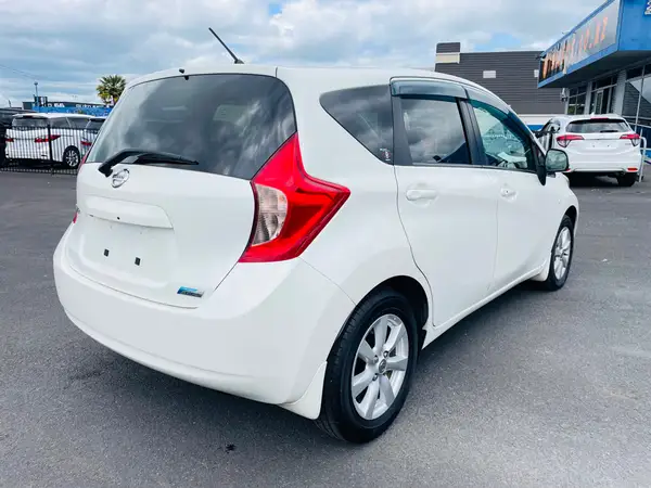2013 Nissan Note FUEL SAVER Carousel 3