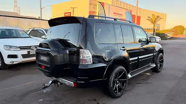 2017 Mitsubishi Pajero PAJERO SUBMODEL EXCEED 3.2D Carousel 4