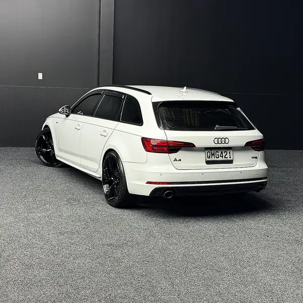 2016 AUDI A4 Carousel 5