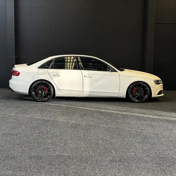 2012 AUDI A4 Carousel 3
