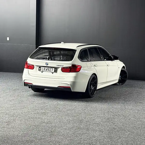 2012 Bmw 320d 320D Carousel 4