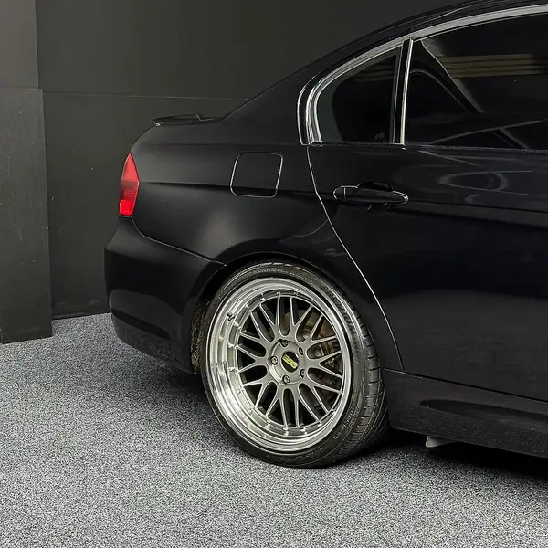 2009 Bmw 320i Carousel 8