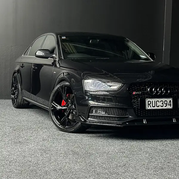 2014 AUDI A4 2.0T S-Line Carousel 9