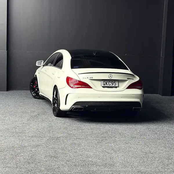 2014 Mercedes-benz Cla 45 AMG Carousel 5