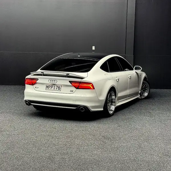 2011 AUDI A7 S LINE TDI QUATTRO Carousel 4