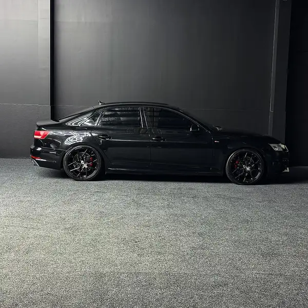 2017 AUDI A4 S line Carousel 3