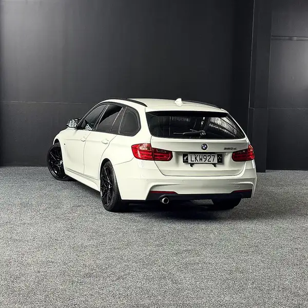 2012 Bmw 320d 320D Carousel 5