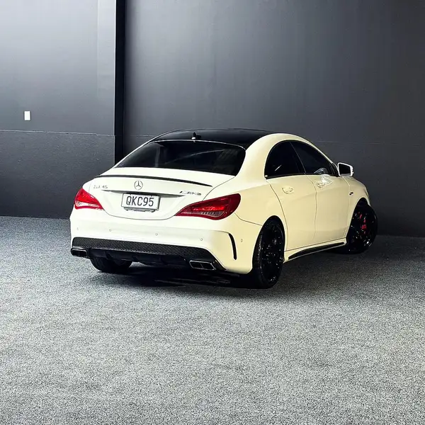 2014 Mercedes-benz Cla 45 AMG Carousel 4