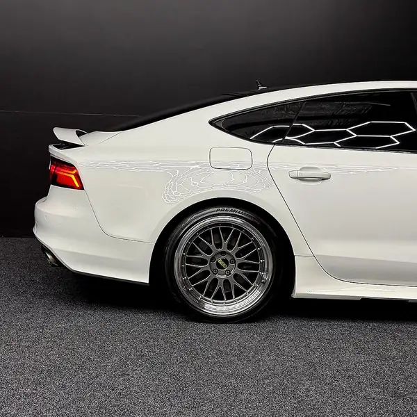 2011 AUDI A7 S LINE TDI QUATTRO Carousel 1