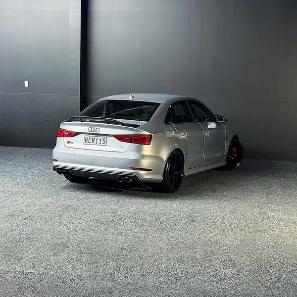 2014 AUDI S3 Carousel 5