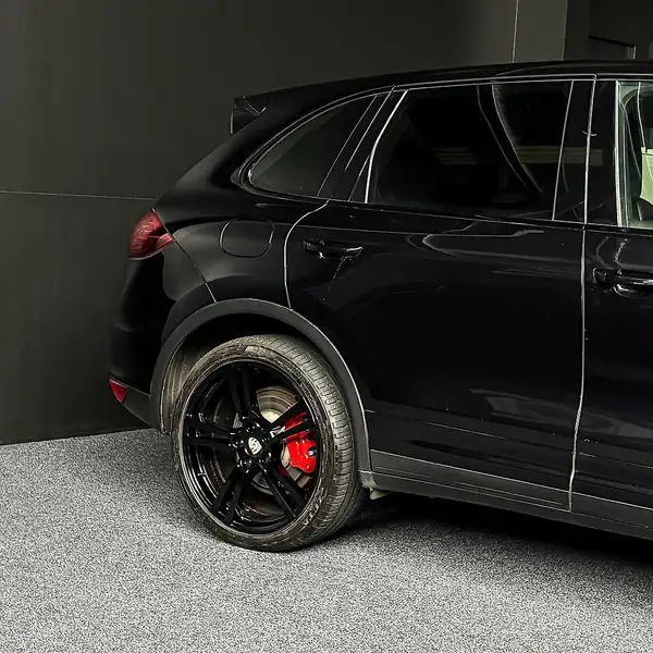 2010 Porsche Cayenne s Carousel 8