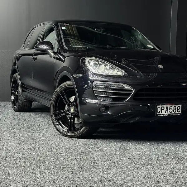 2010 Porsche Cayenne s Carousel 9