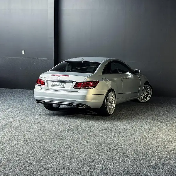 2014 Mercedes-benz E-class E250 COUPE Carousel 3