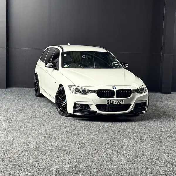 2012 Bmw 320d 320D Carousel 10